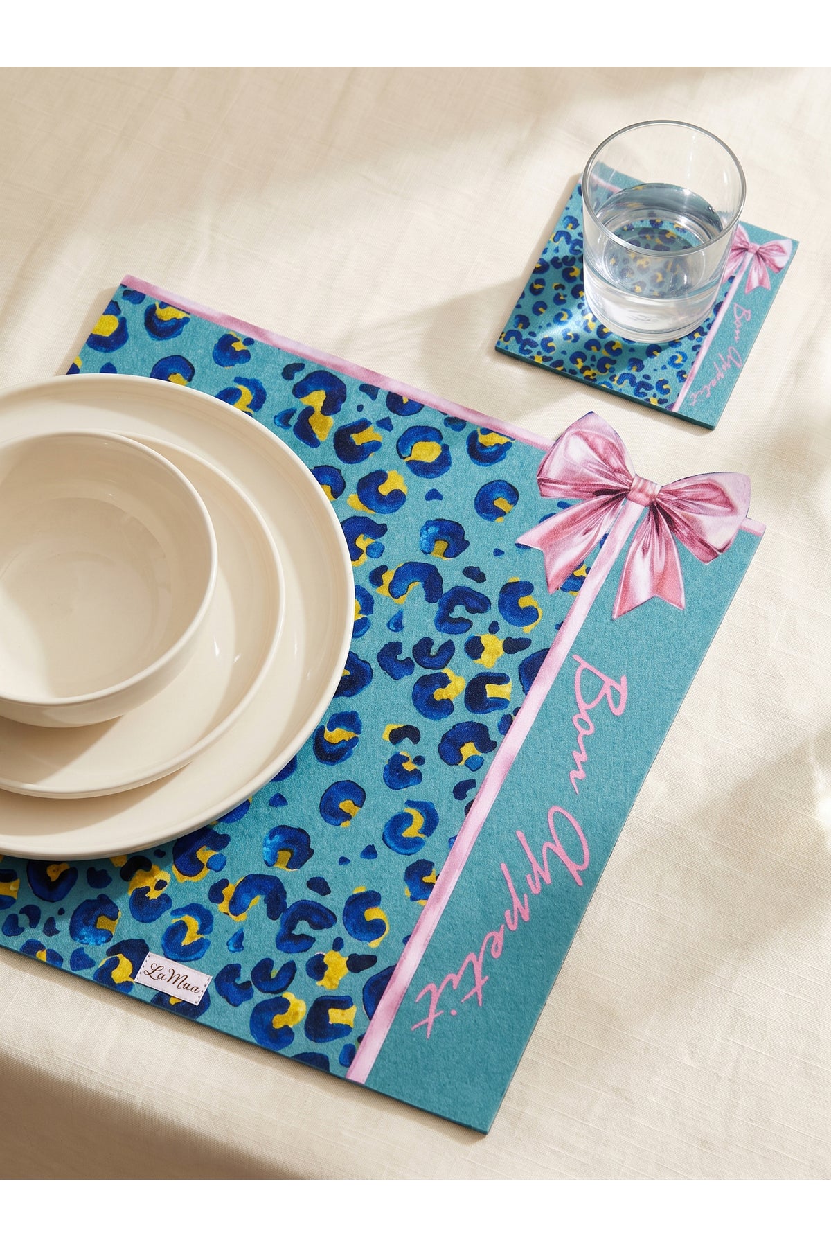 Bella Leopar ve Fiyonk Desenli 4 Lü Bardak Altlığı Set 15 x 15 cm -Lazer Kesim — görsel 2