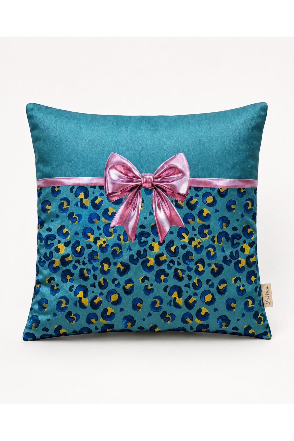 Bella Leopar ve Fiyonk Desenli Dekoratif Kırlent Kılıfı 40x40 cm — görsel 2