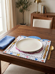 Mila Vogel & Blüten — Platzset, abwischbar, fleckabweisend