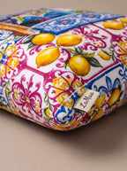 Amalfi Lemons & Window set of 4 cushion covers – edge and seam close-up