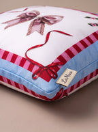 Bowie Bow set of 4 cushion covers – edge and seam close-up