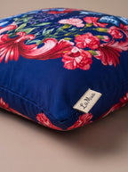LaMua Bow & Floral set of 2 cushion covers – edge and seam close-up
