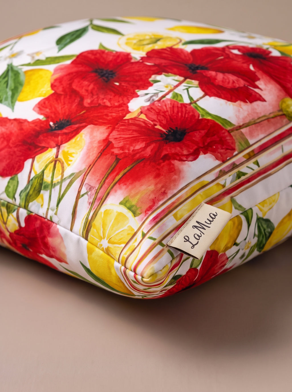 Lima Lemon & Poppy set of 2 cushion covers – edge and seam close-up