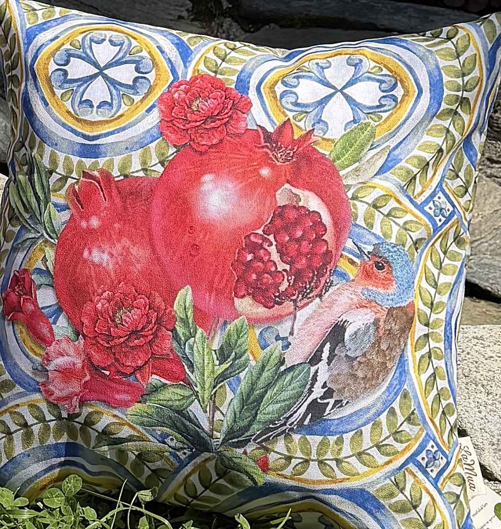 Marakes Pomegranate set of 4 cushion covers – pattern and texture close-up