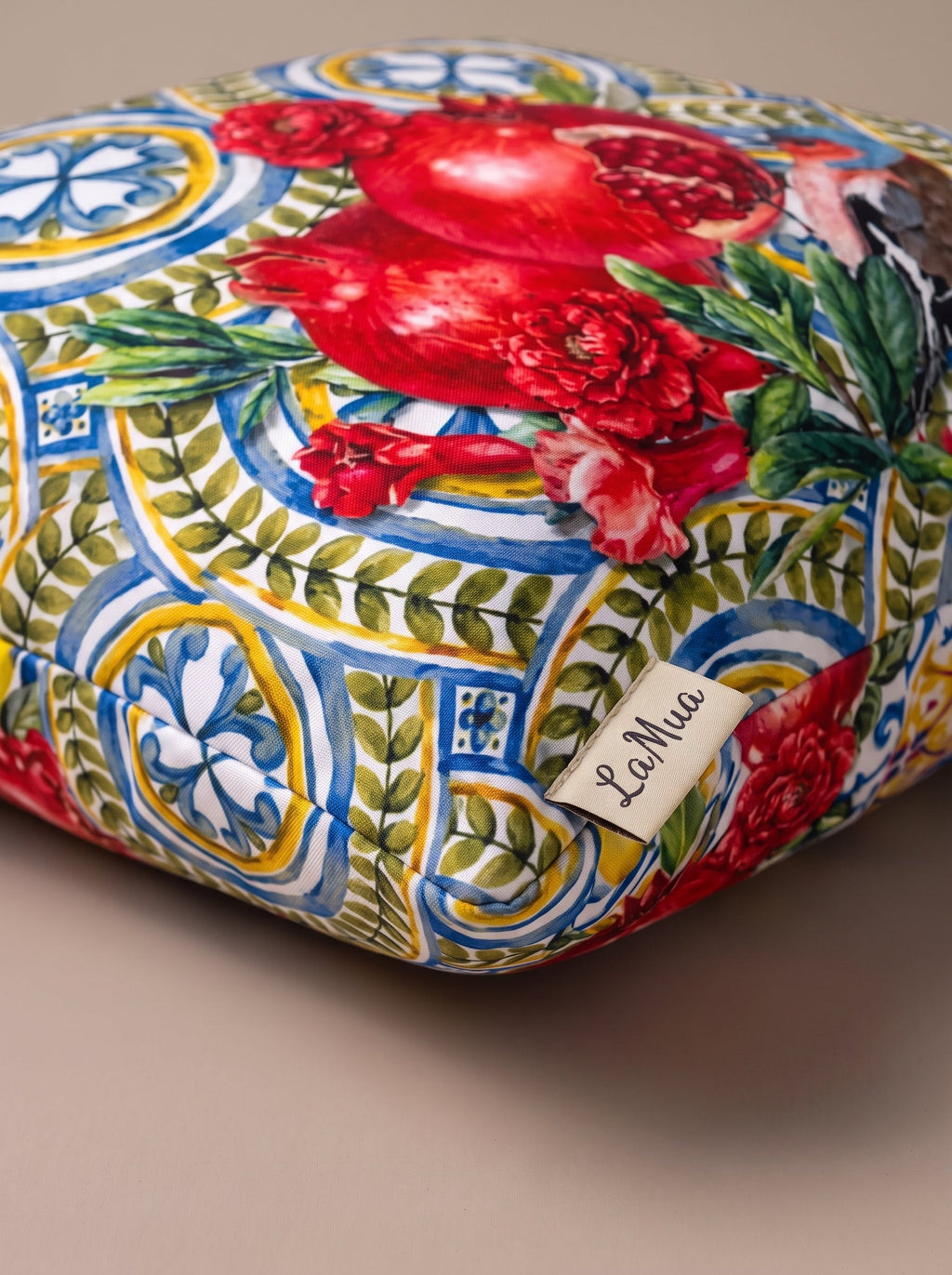Marakes Pomegranate set of 4 cushion covers – edge and seam close-up