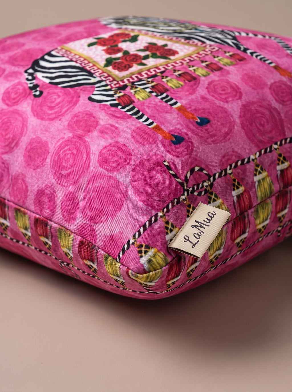 Pink Zebra set of 2 cushion covers – edge and seam close-up