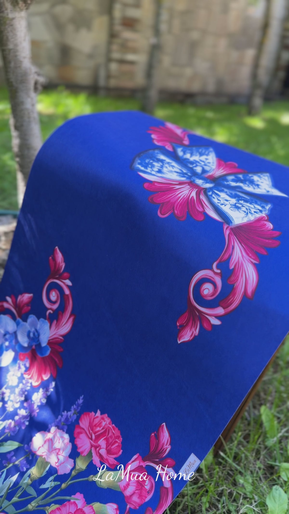 LaMua Fiyonk ve Çiçek — Kırlent Kılıfı 40x40 cm - urun videosu